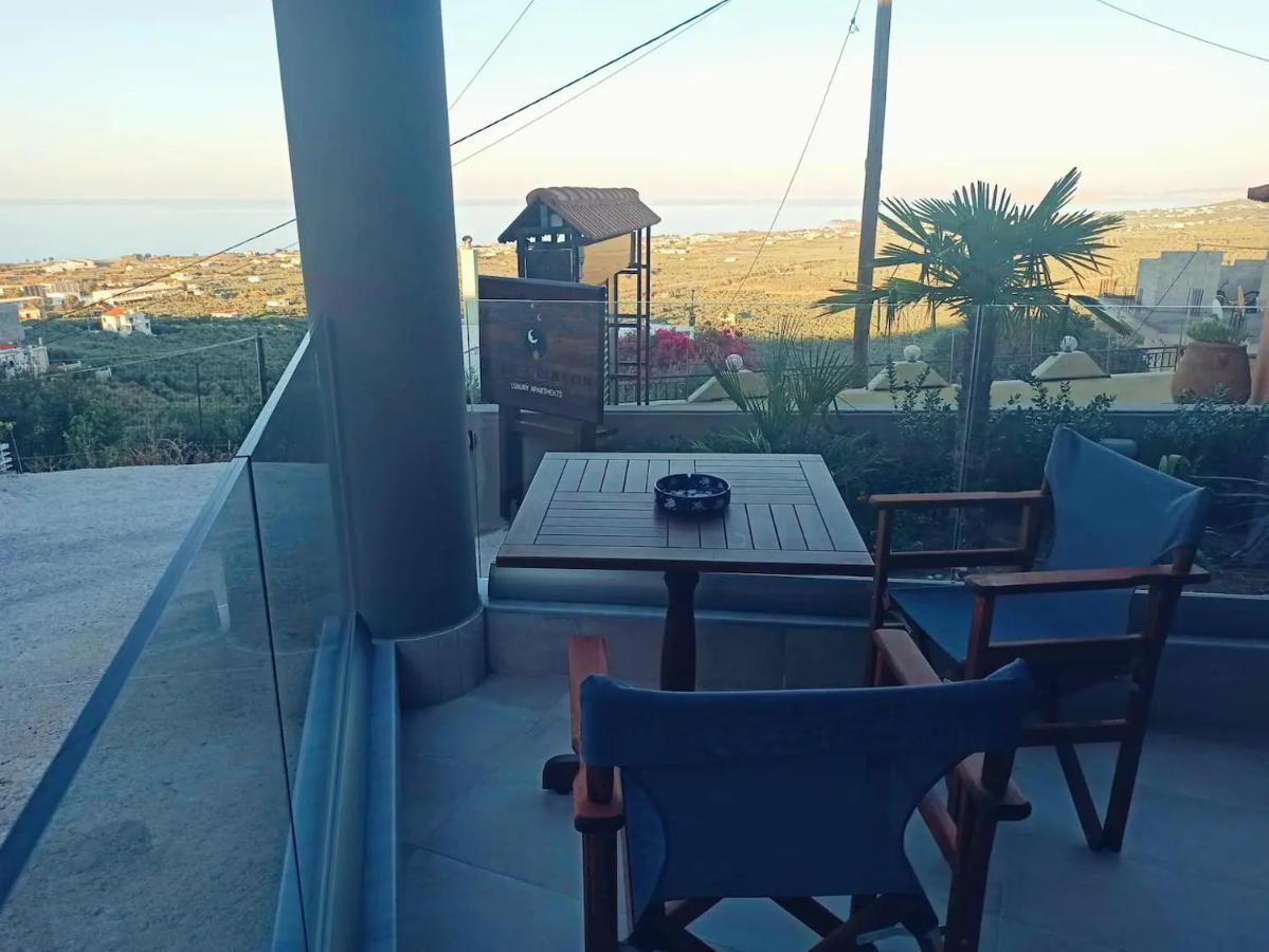 Marathokefála King Crimson Luxury Apartments מראה חיצוני תמונה